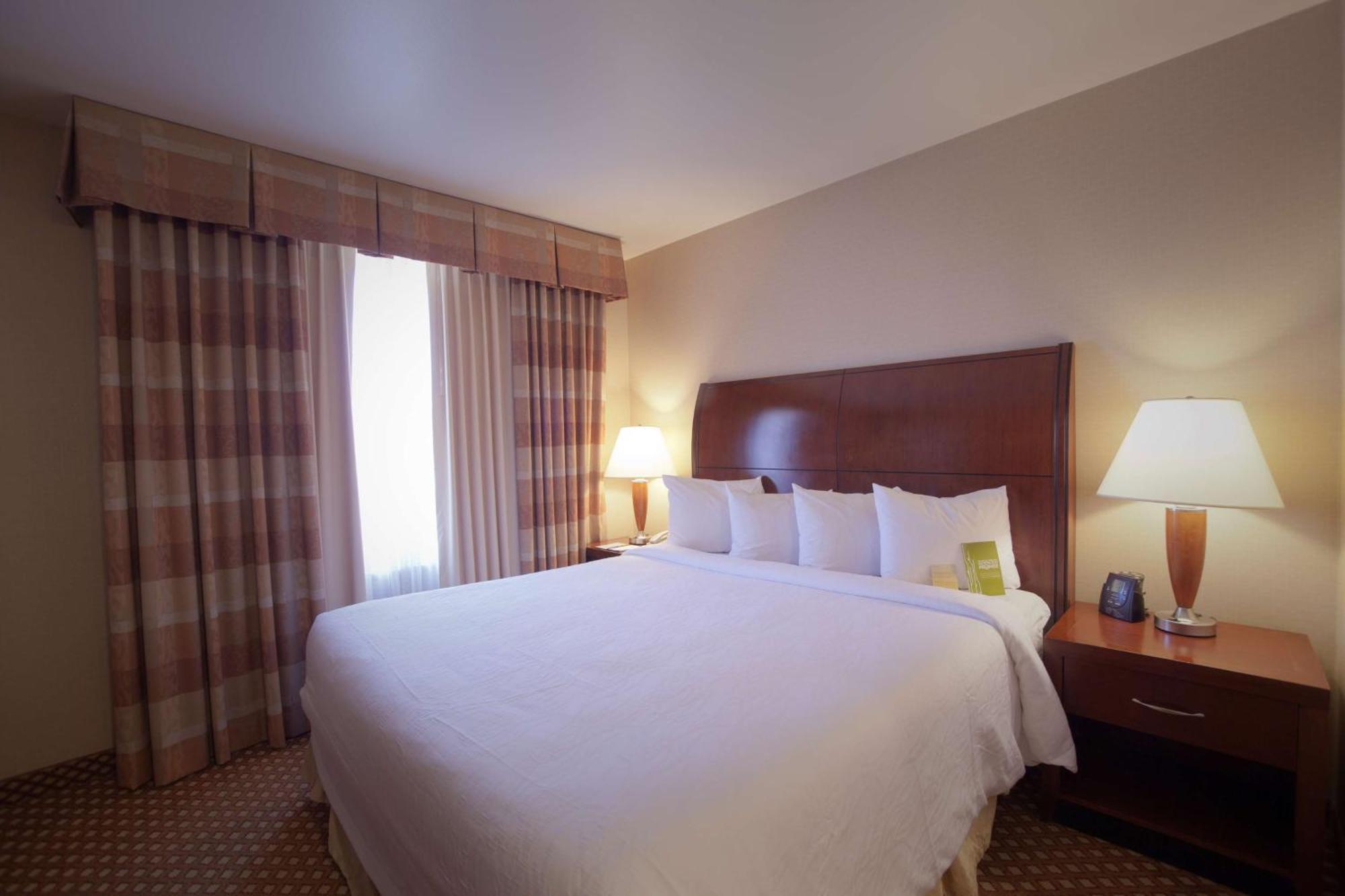Hampton Inn La Junta Exterior photo